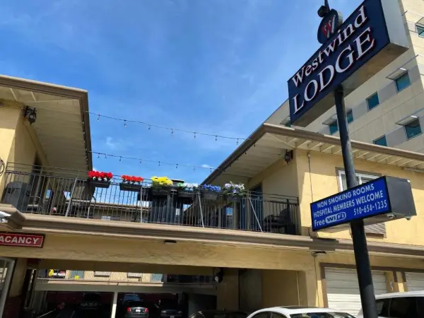 Westwind Lodge 10